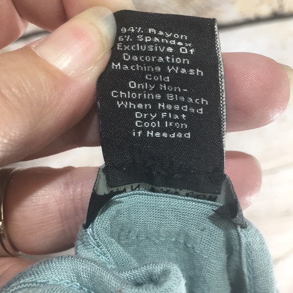 Ann Taylor Petite scalloped neck layered green SP - Picture 8 of 8